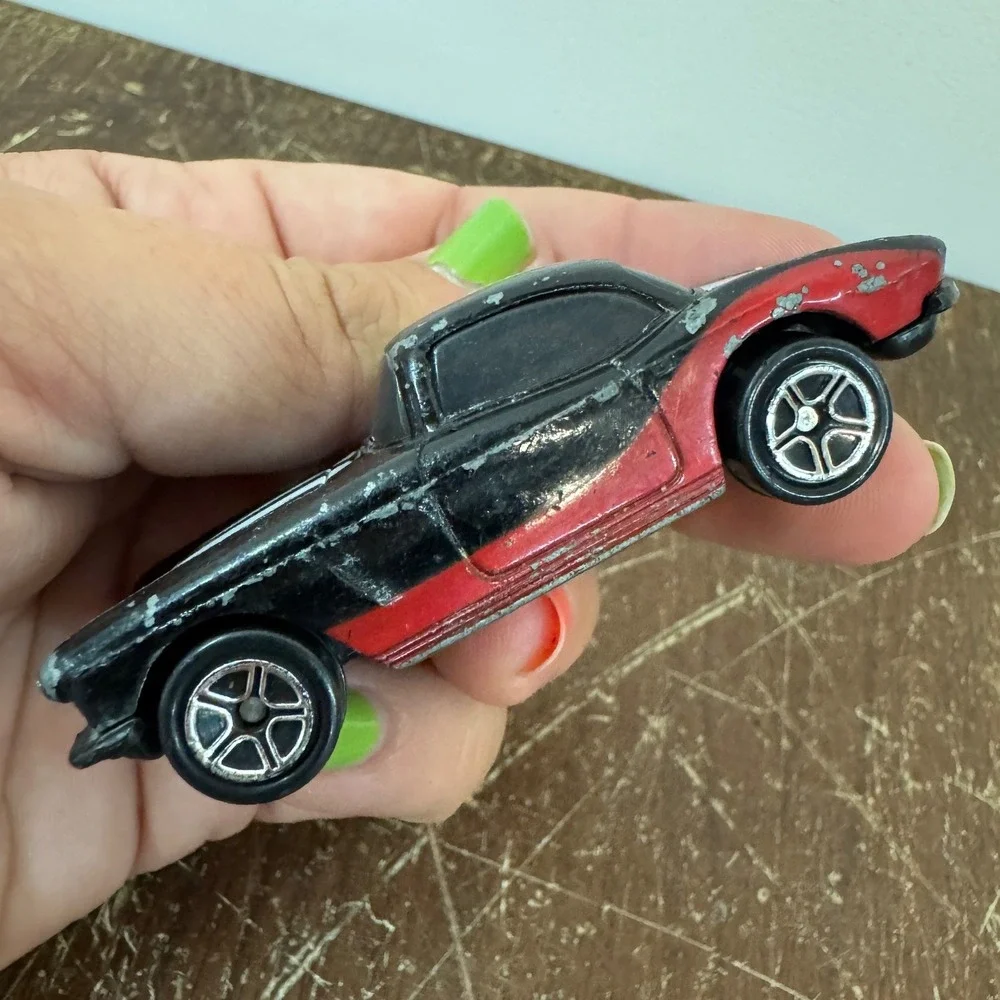 Matchbox 1998 62 Corvette Diecast Car Black Red White‎ Taco Bell Vintage Toy